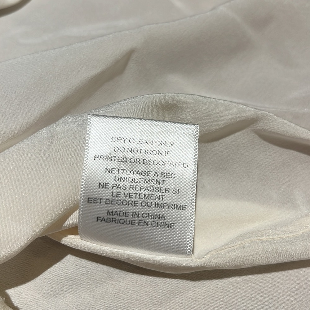 Equipment Femme Slim Signature Sleeveless Silk Button Down Tank Ivory Top Size M - Picture 7 of 8